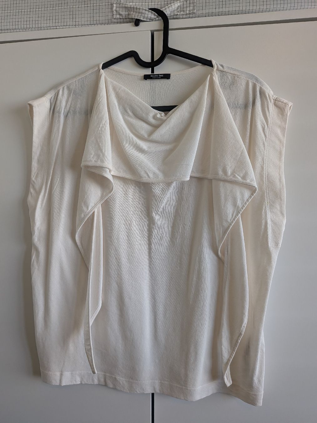 Massimo Dutti Top: Massimo Dutti Women's Top - Size M - never worn – Nuovo (secondo la descrizione) da Wettingen venduto da ann_hzb5 3