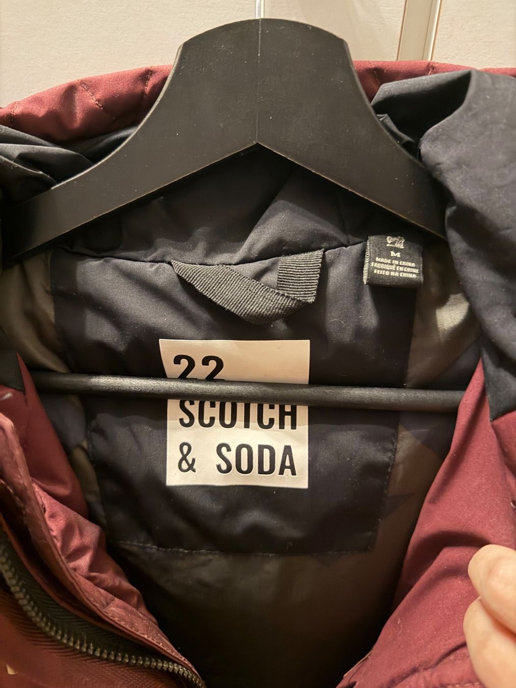 Giacche: Scotch and Soda Winterjacke – Usato da Zürich venduto da Fuentes 3