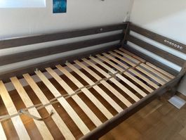 Lit FLEXA en bois massif 90x200 cm