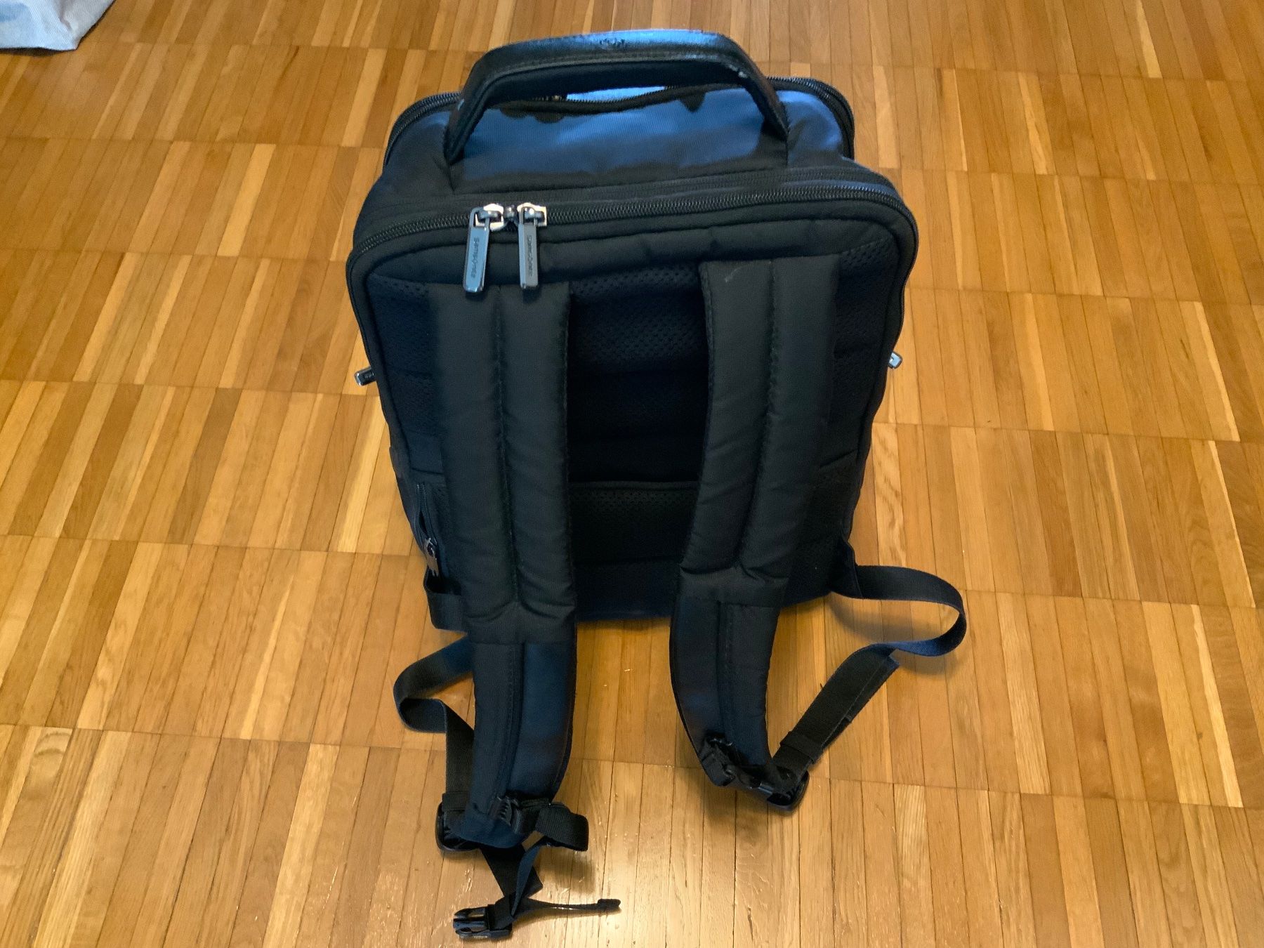 Samsonite Sacs à dos: Samsonite Rucksack Schwarz Laptopfach gebraucht – D'occasion à Kilchberg ZH par leon88888888 3