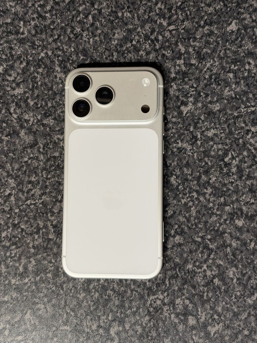 Apple Telefoni cellulari / Smartphones: IPHONE 17 PRO MAX 256 gb  – Usato da Cointrin venduto da res_nvs8 1