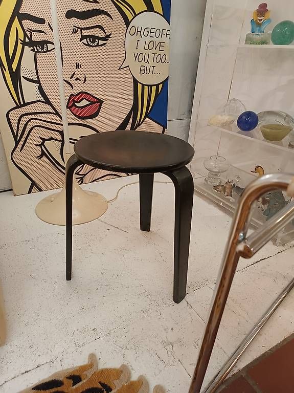 Horgen Glarus Sgabelli: Horgen Glarus Bellmann Hocker vintage – Usato da Zürich venduto da style-and-design.zh 1