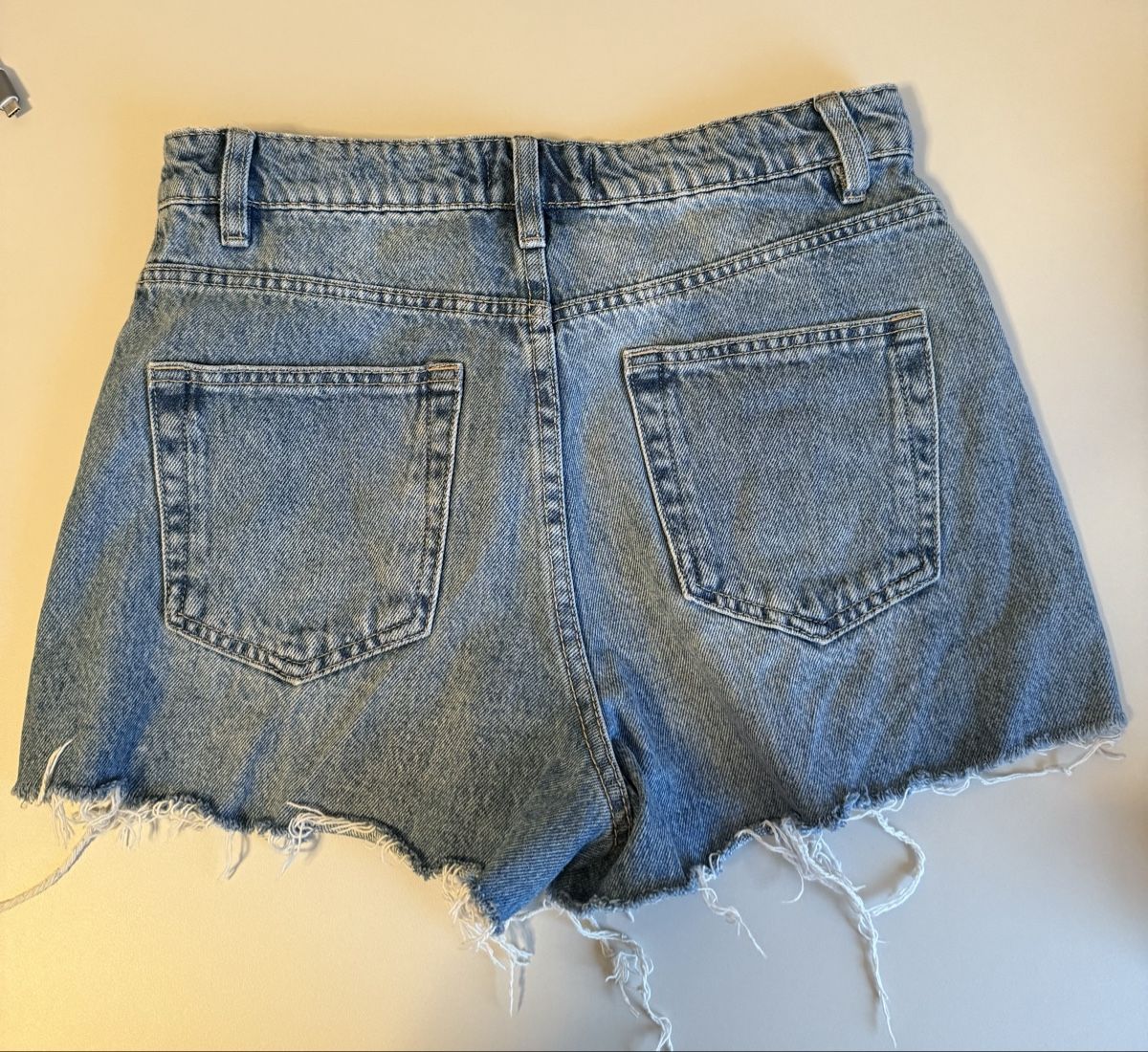 Jeans: Shorts (36) – Usato da Herisau venduto da Fashionata0609 1