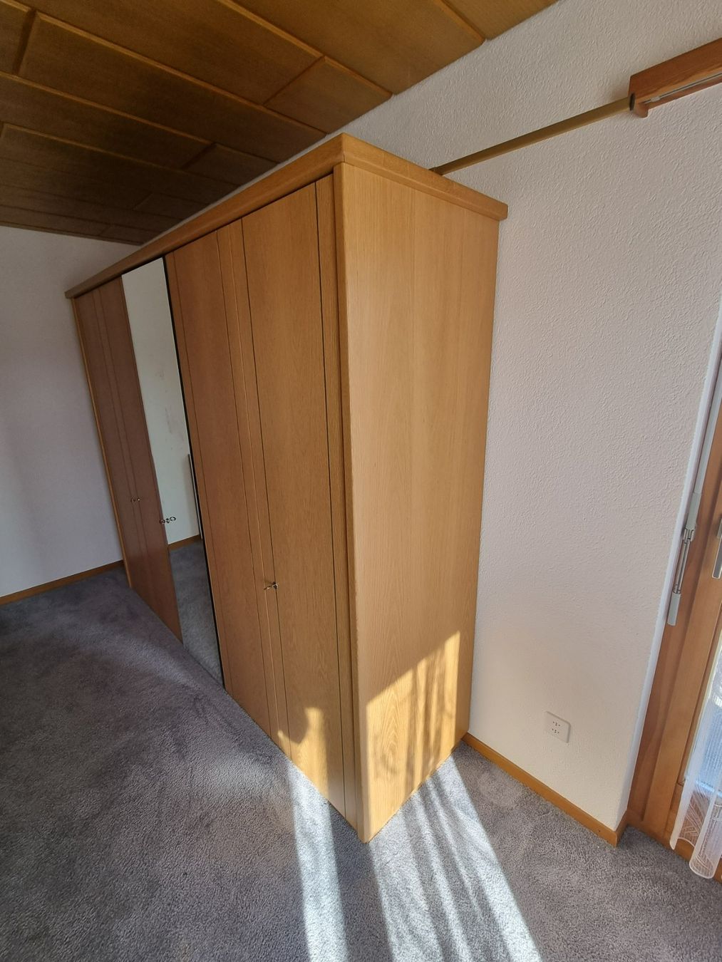 Armadi: Schlafzimmerschrank – Usato da Rheinklingen venduto da Weinberg14 2