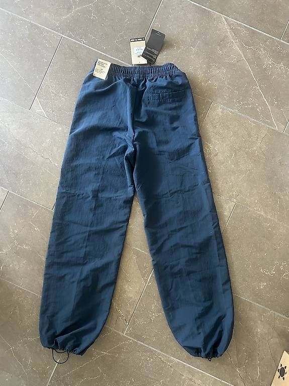 Pantaloni: Nike Hose Navy Blau – Nuovo e nell'imballaggio originale da Zürich venduto da fabienne.fkl 2