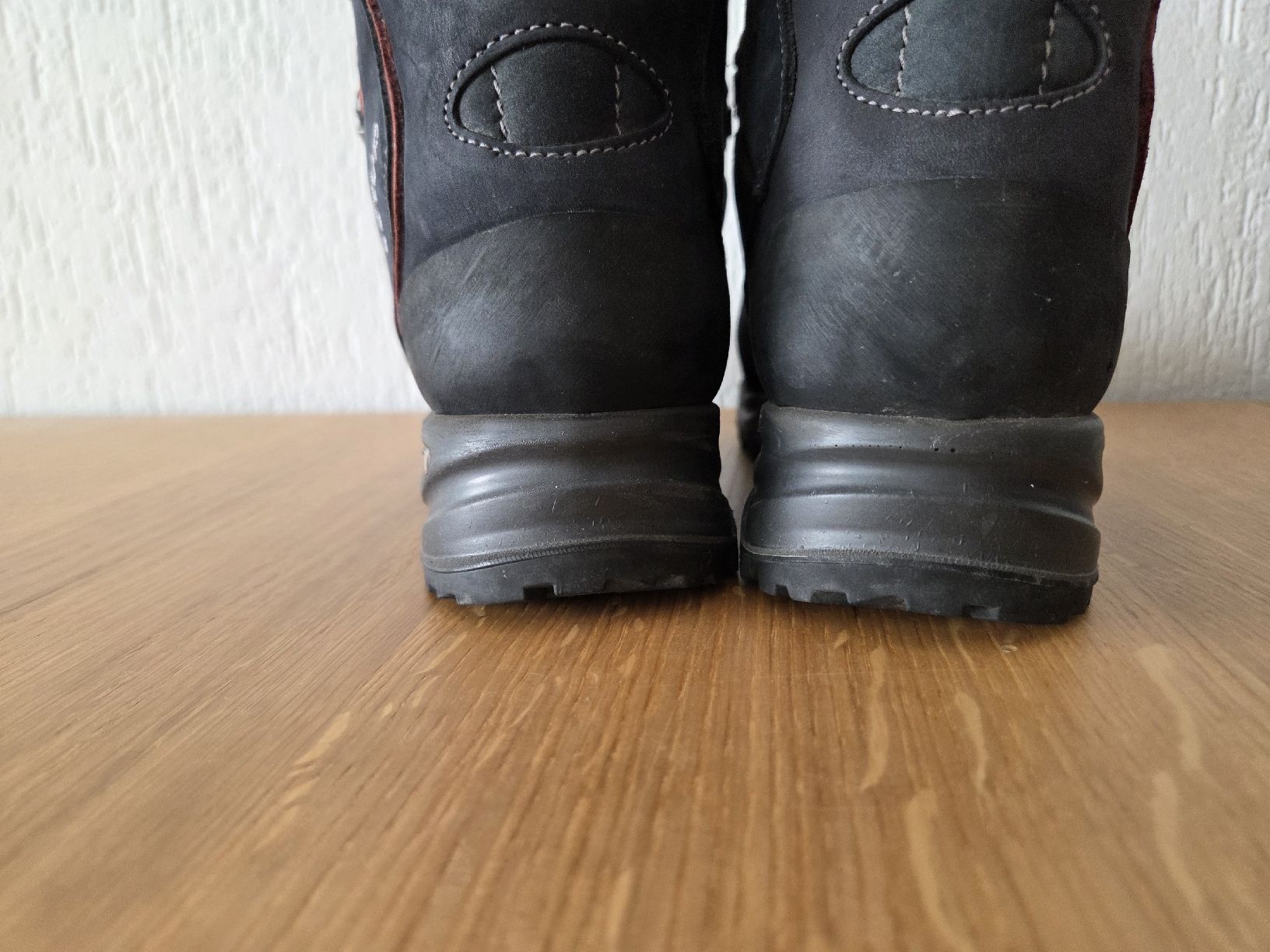 Lowa Chaussures femmes: Lowa Wanderschuhe GoreTex 39.5 – D'occasion à Oberuzwil par Umlobo 4