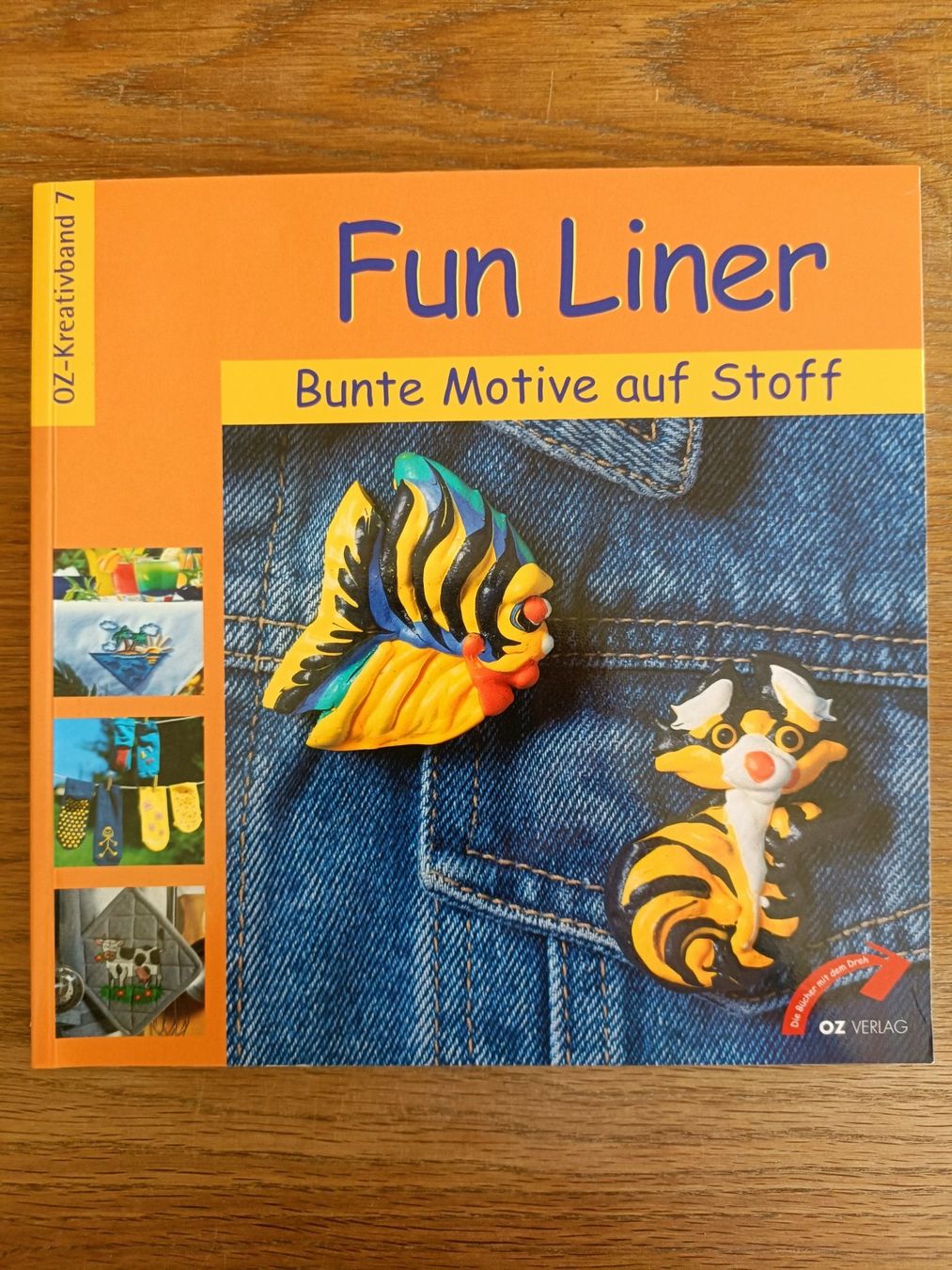 Libri: Bunte Motive auf Stoff mit Fun Liner – Nuovo (secondo la descrizione) da Rotkreuz venduto da Basana2