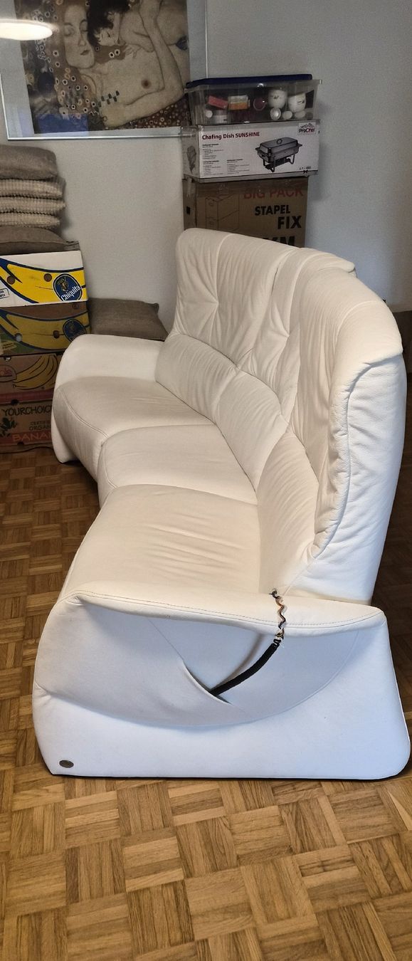 Divani: Weisses verstellbares Ledersofa – Usato da Kloten venduto da cynz70 2