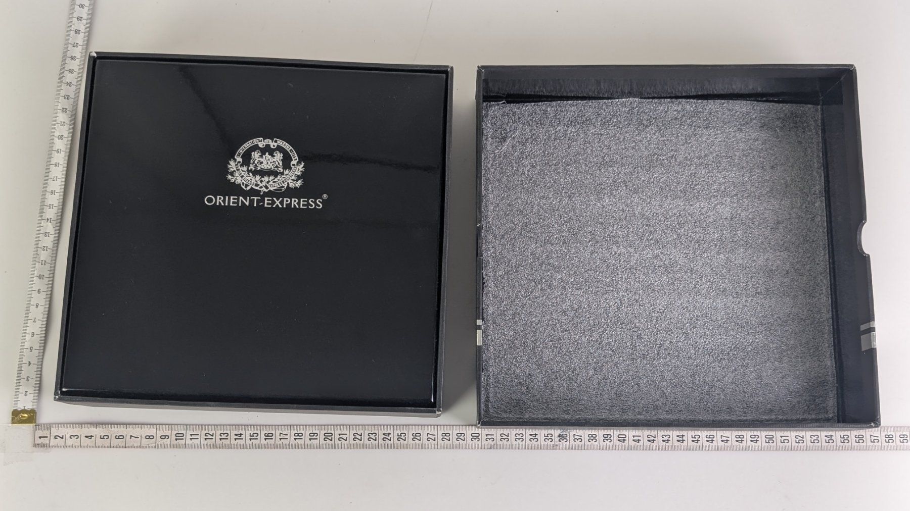 Giochi: Orient-Express Poker-Set, neuwertig – Nuovo e nell'imballaggio originale da Zürich venduto da 1.Simon 3