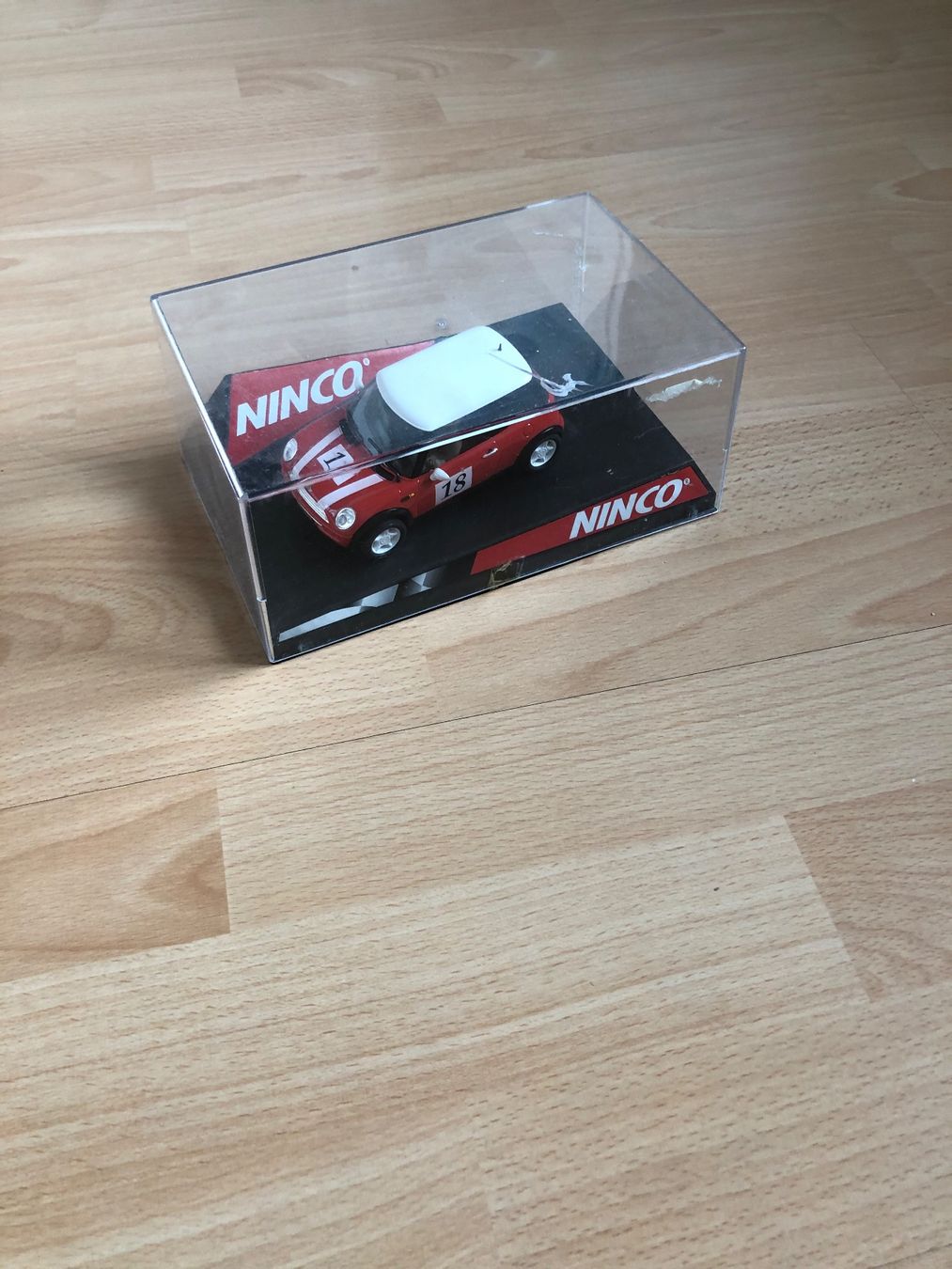 Circuits: Mini Cooper red Nr. 18 für Autorennbahn – D'occasion à Dübendorf par Charlie03 3