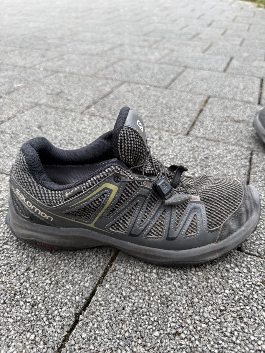 Salomon Scarpe da uomo: Salomon Trekkingschuhe Gr. 41 1/3 – Usato da Schmitten FR venduto da stl 1