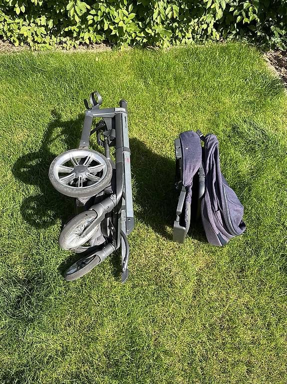 Poussette: Inglesina Aptica Kinderwagen mit Wanne – D'occasion à Reinach BL par tkl_csl8 2