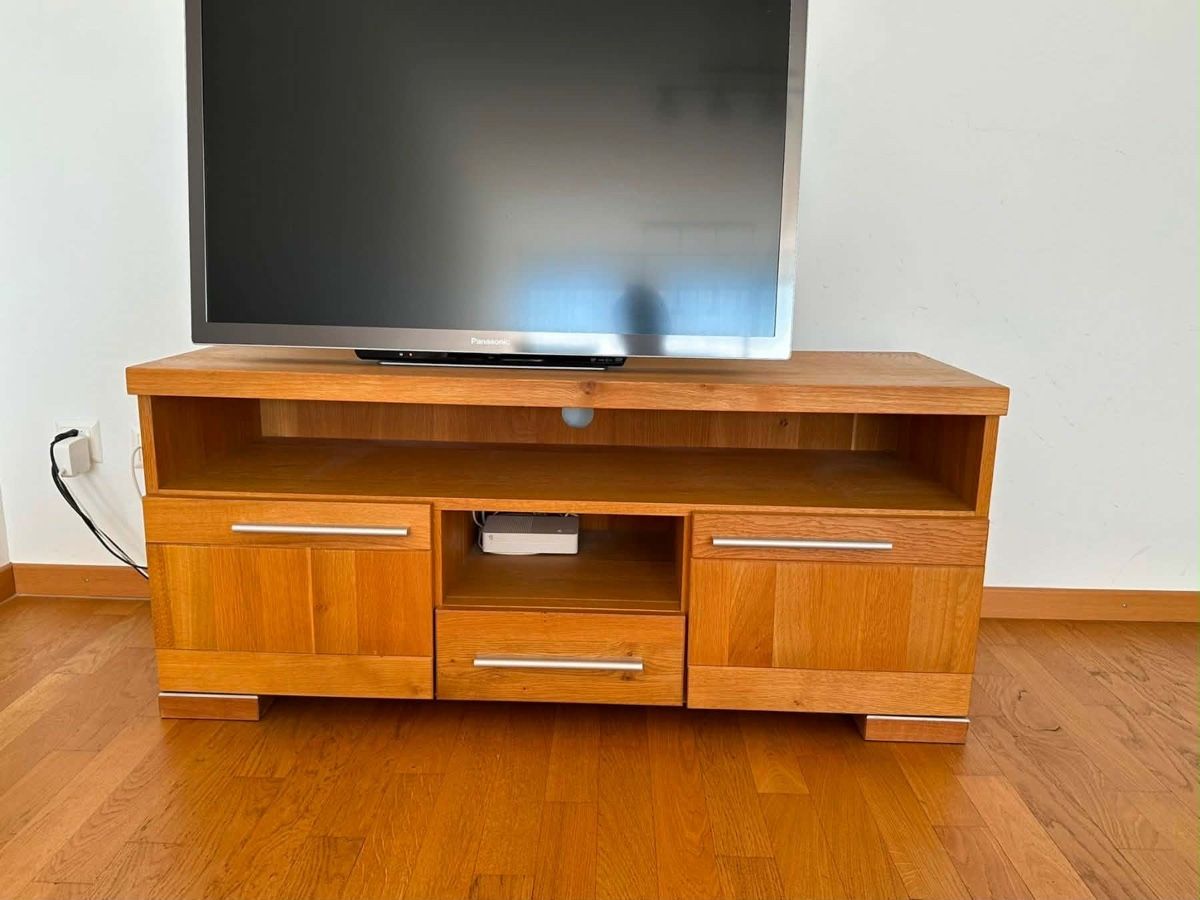 Mobili TV: Kommode - TV Möbel Massivholz – Usato da Sevelen venduto da Stopglobal.