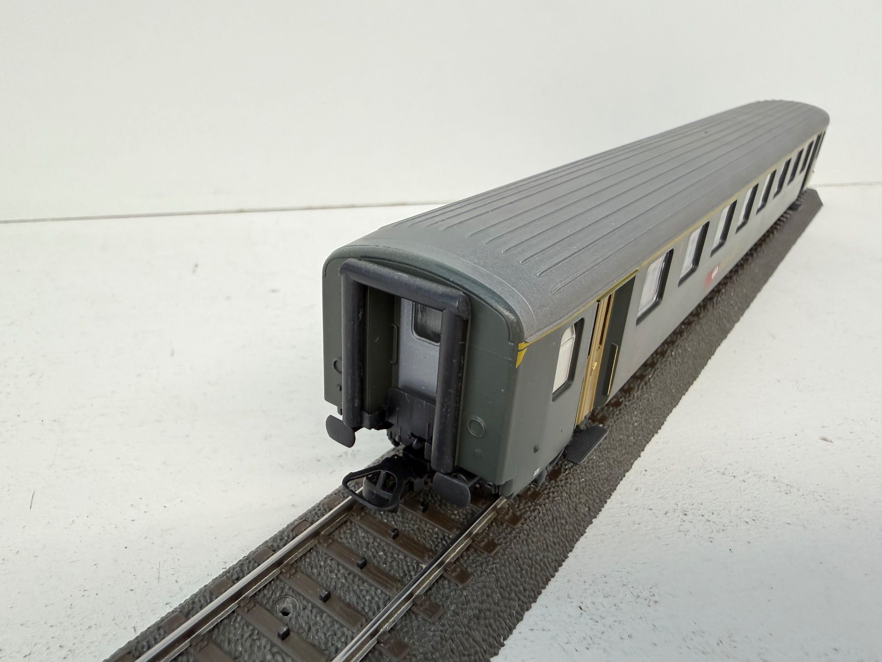 Lima Modellini di ferrovie: Lima 309297K SBB 1.Kl. H0 DC – Usato da Büsserach venduto da ModellbahnDepot 5
