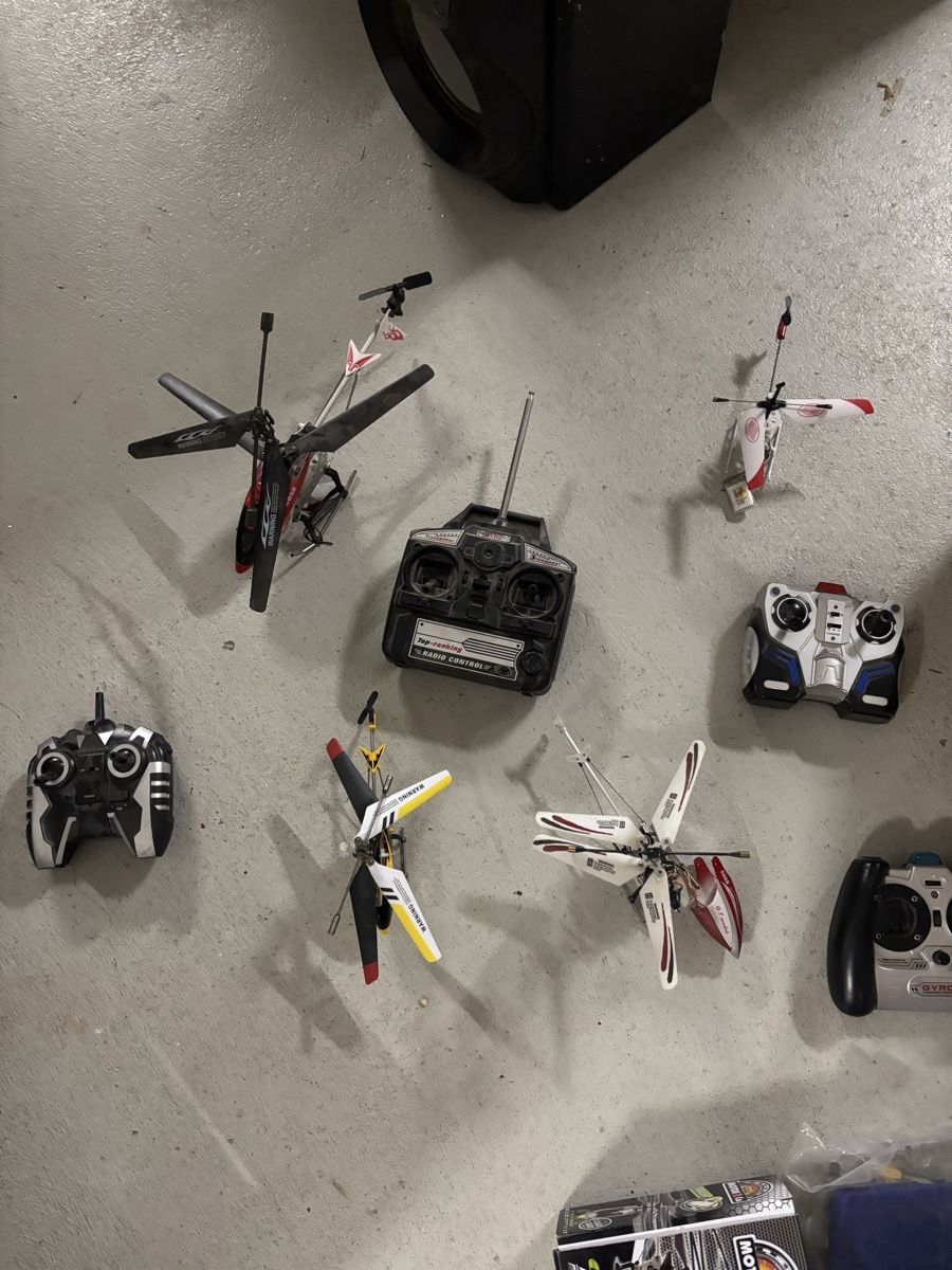 RC Modellbau: Lot hélicoptères rc  – Defekt aus Cottens FR von ginop 1