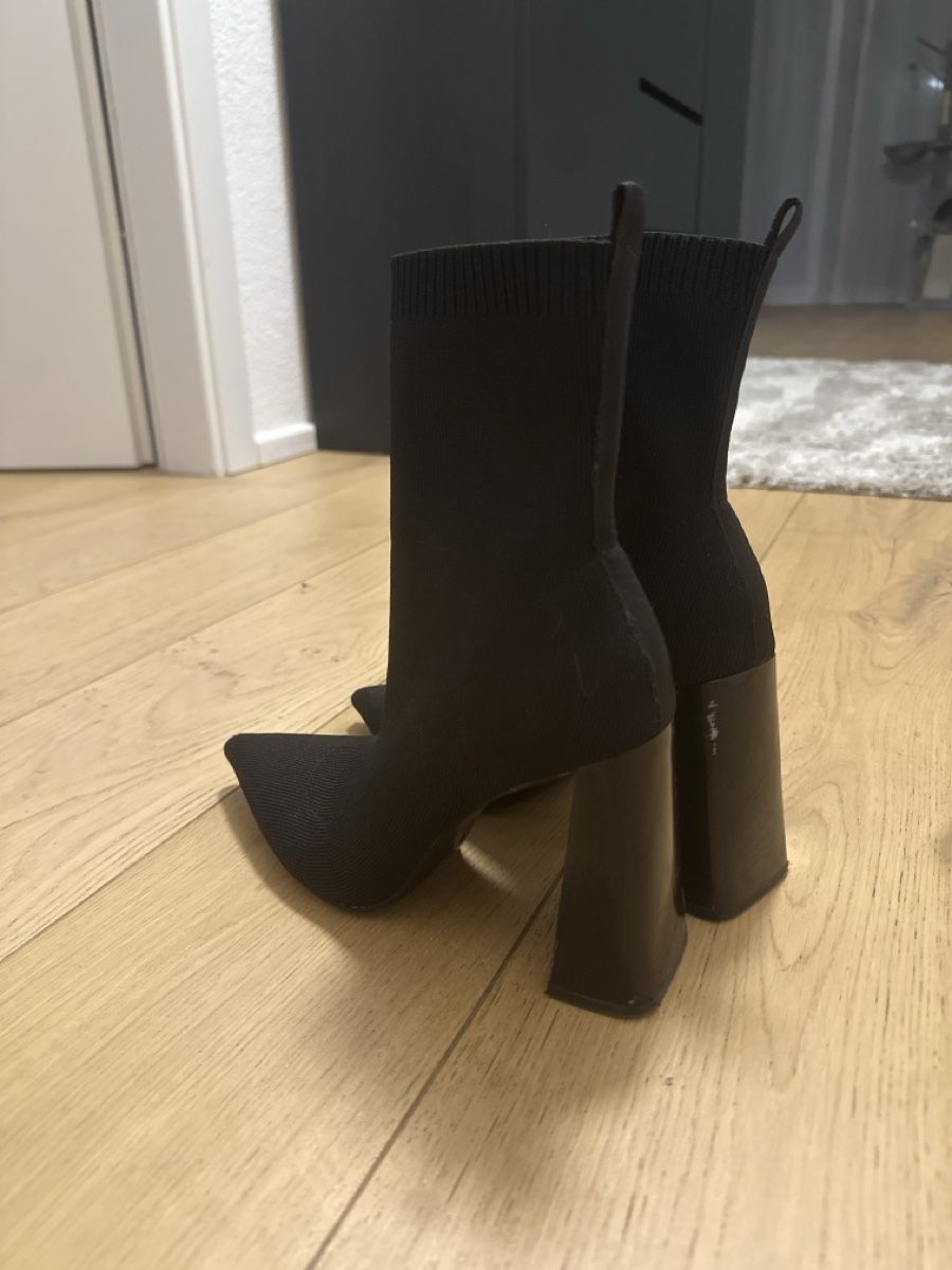 Zara Scarpe da donna: Boots  – Usato da Kriens venduto da lau_xk77 1