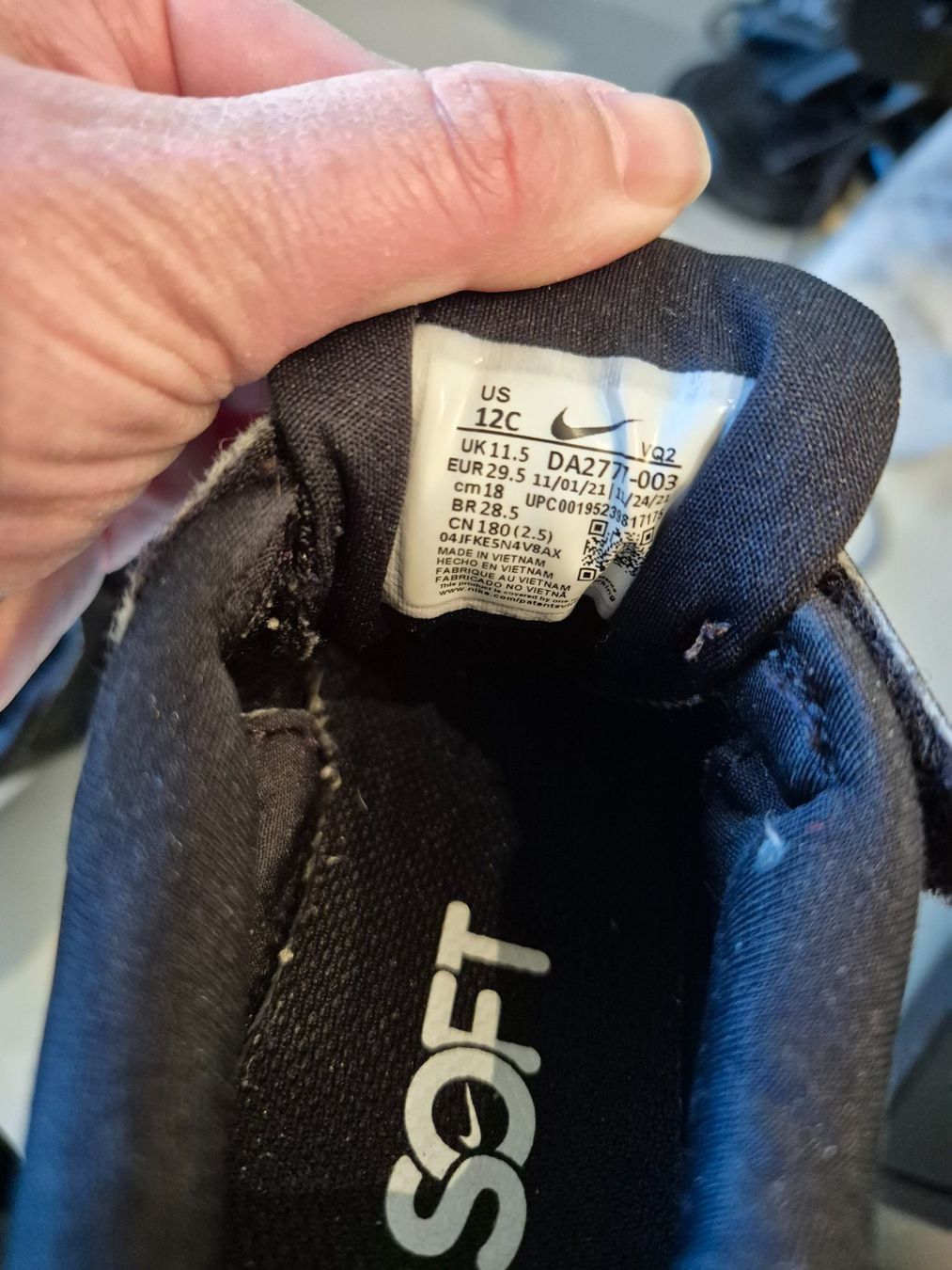 Nike Schuhe für Jungen: Tolle Nike Star Runner  Kinder Schuhe, Grösse 29.5. – Gebraucht aus Urdorf von Nataschli 4