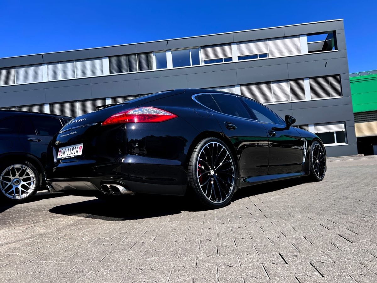 Porsche Automobili: Porsche Panamera Turbo 4.8 – Difettoso da Luzern venduto da tooltimeO 2