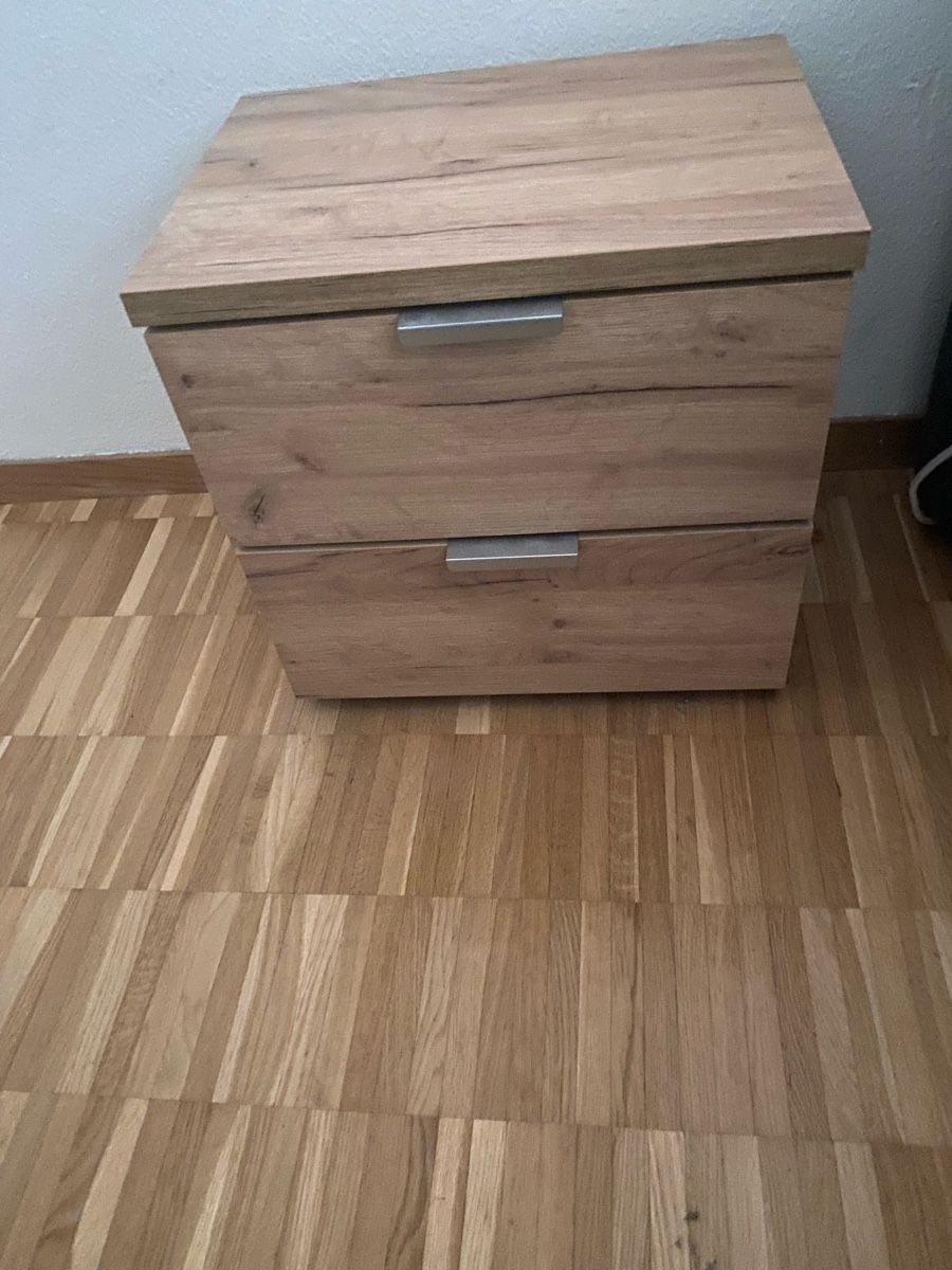 Armadi: Kleiderschrank mit Bett und Nachttisch – Usato da Dättwil AG venduto da borabora13 6