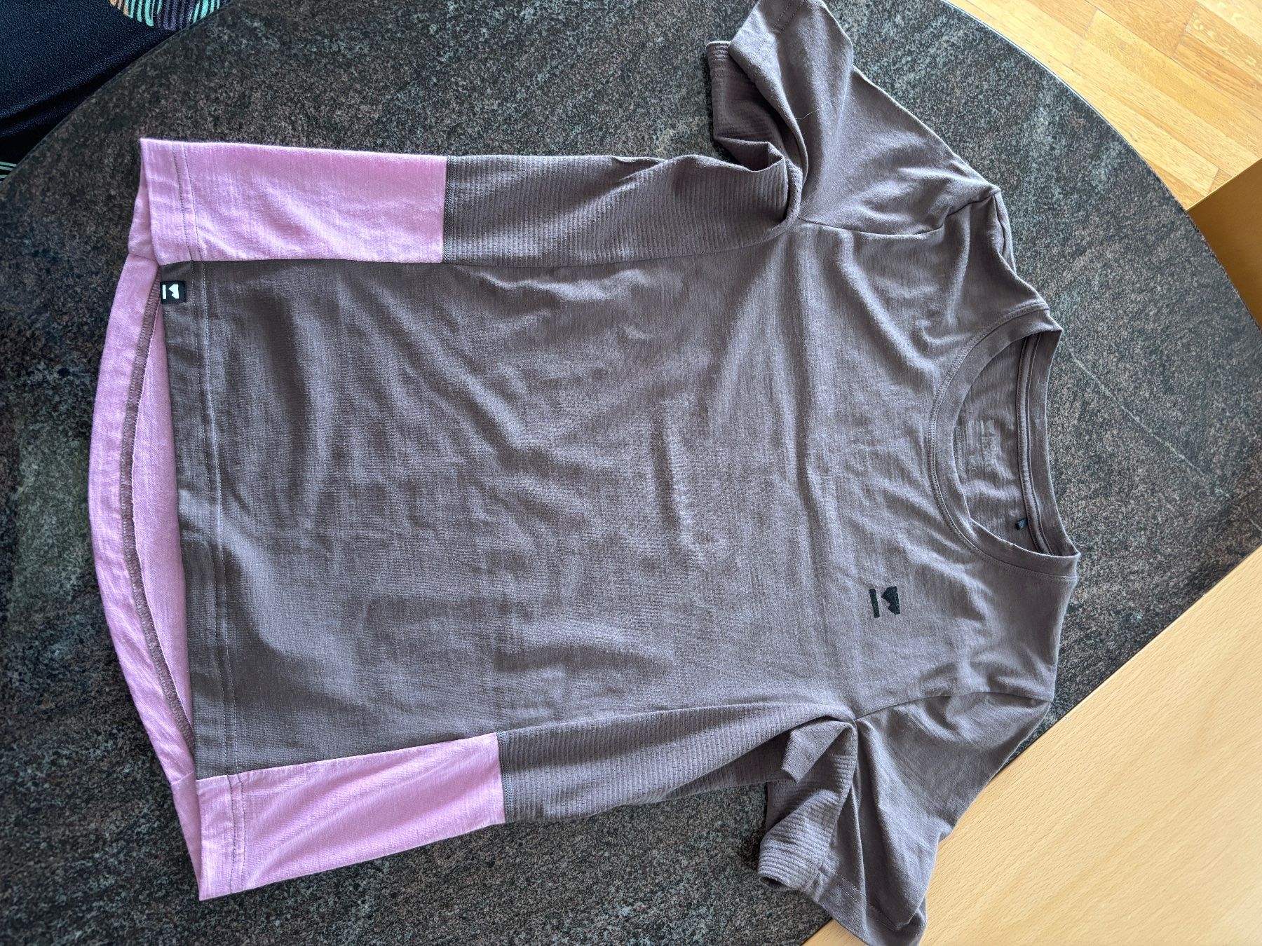 Mons Royale T-shirt: Mons Royale Shirt Gr.S – Usato da Hasliberg-Hohfluh venduto da hasliberg79