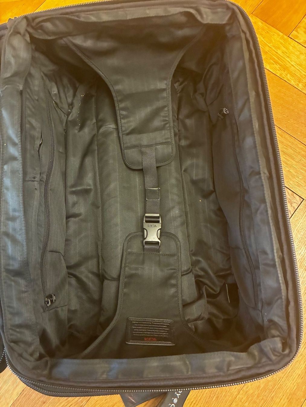 Tumi Valigie: TUMI Handgepäck-Koffer in Schwarz – Usato da Zürich venduto da jea_hzs7 5