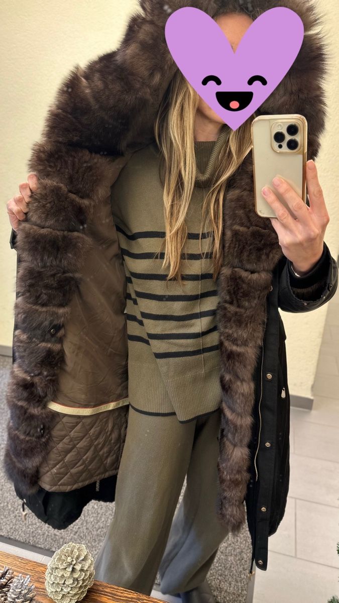Giacche: parka with natural fur – Usato da Etoy venduto da aal_cby6 2