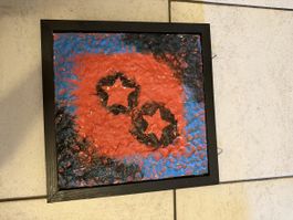Quadro astratto con stelle rilievo cornice nera usato