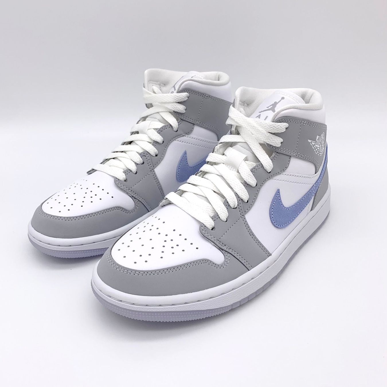 Jordan Chaussures hommes: Jordan 1 Mid Wolf Grey Midnight Navy EU 44 – D'occasion à Buochs par MW_Sneakergoods