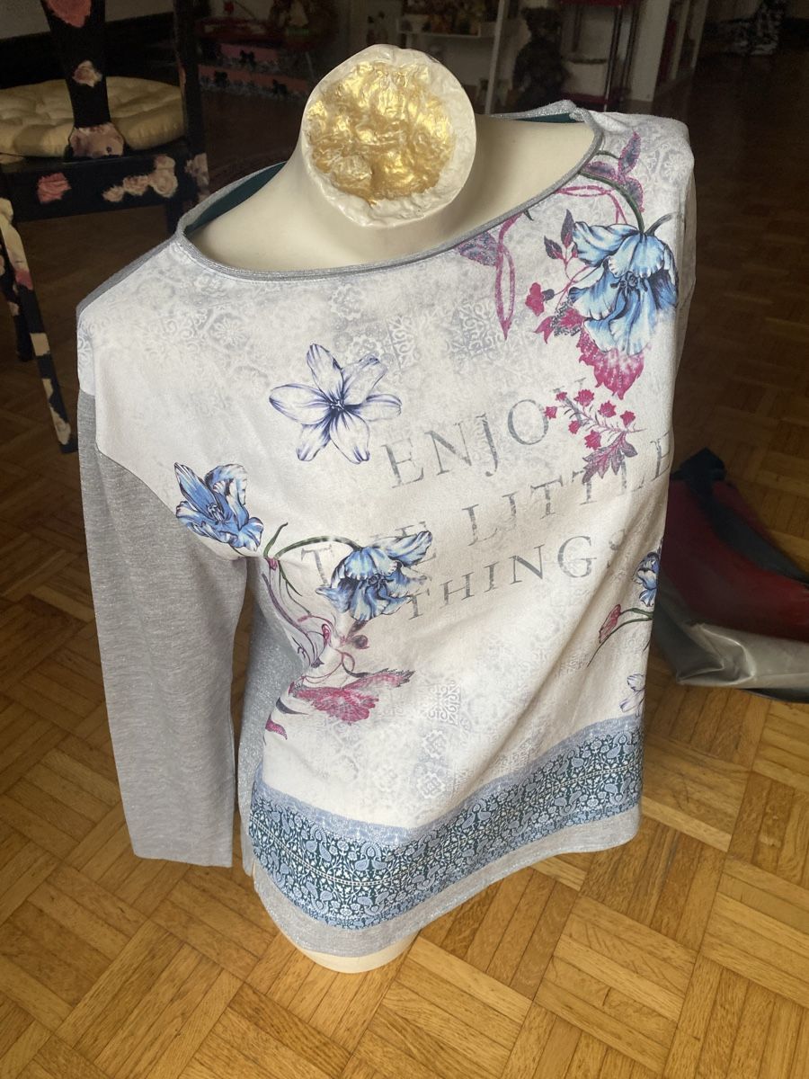 Lotti di vestiti: Oberteile Langarm  – Usato da Langenthal venduto da flower101 7