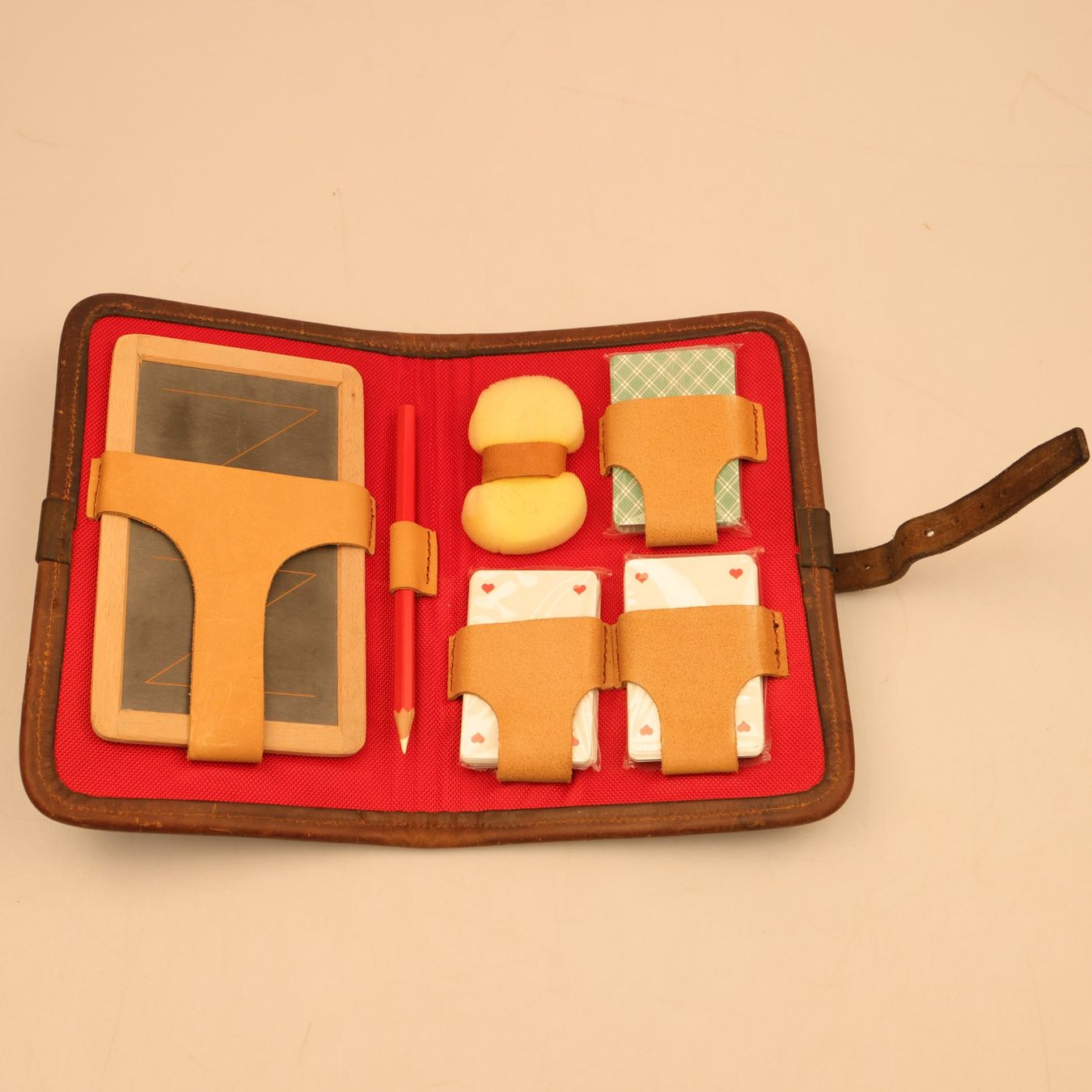 Giochi: Jass-Etui aus Original Schweizer Armee Decken - Unikat – Usato da Volketswil venduto da brockipfannenstil 3