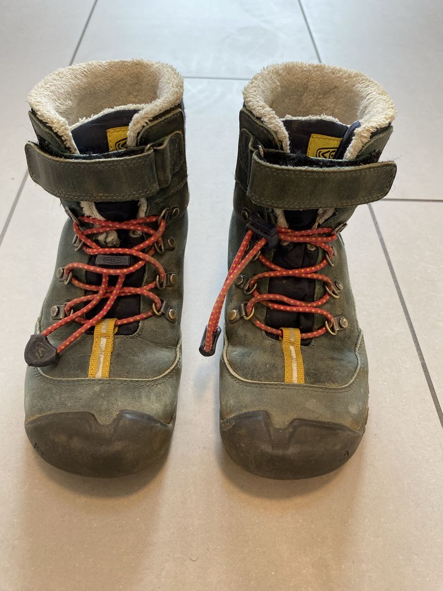 Keen Scarpe per ragazzi: Winterschuhe Keen gr. 30 – Usato da Freienwil venduto da dia_9sqy
