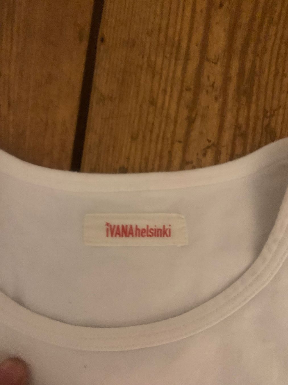 T-Shirts: ivana helsinki t-shirt – Gebraucht aus Grafenried von 3322 1