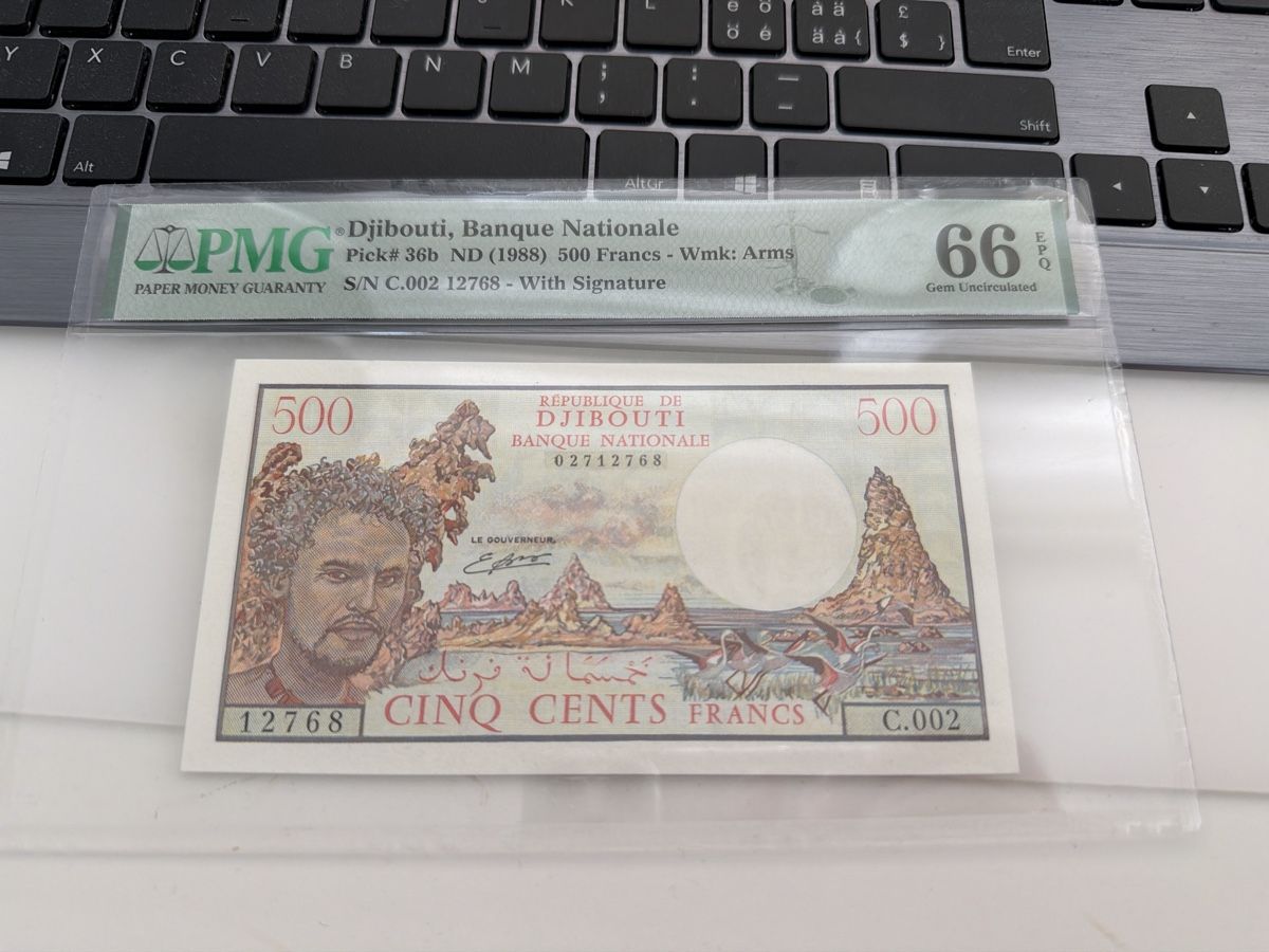 Banknoten: Djibouti – Neu und originalverpackt aus Baar von Bkdmr