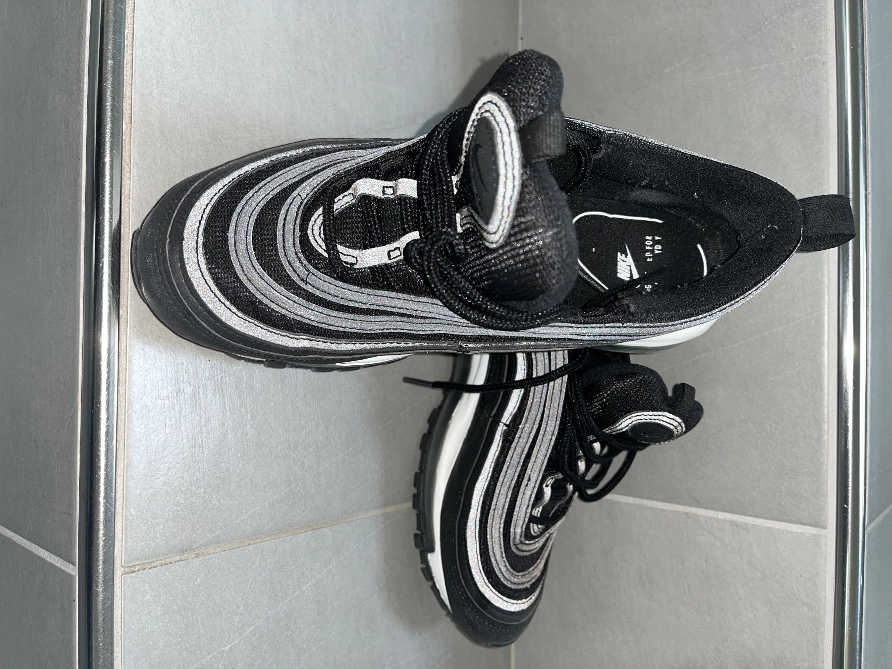 Nike Herrenschuhe: Nike Air Max 97 in schwarz – Gebraucht aus Büsserach von vimeco.43 5