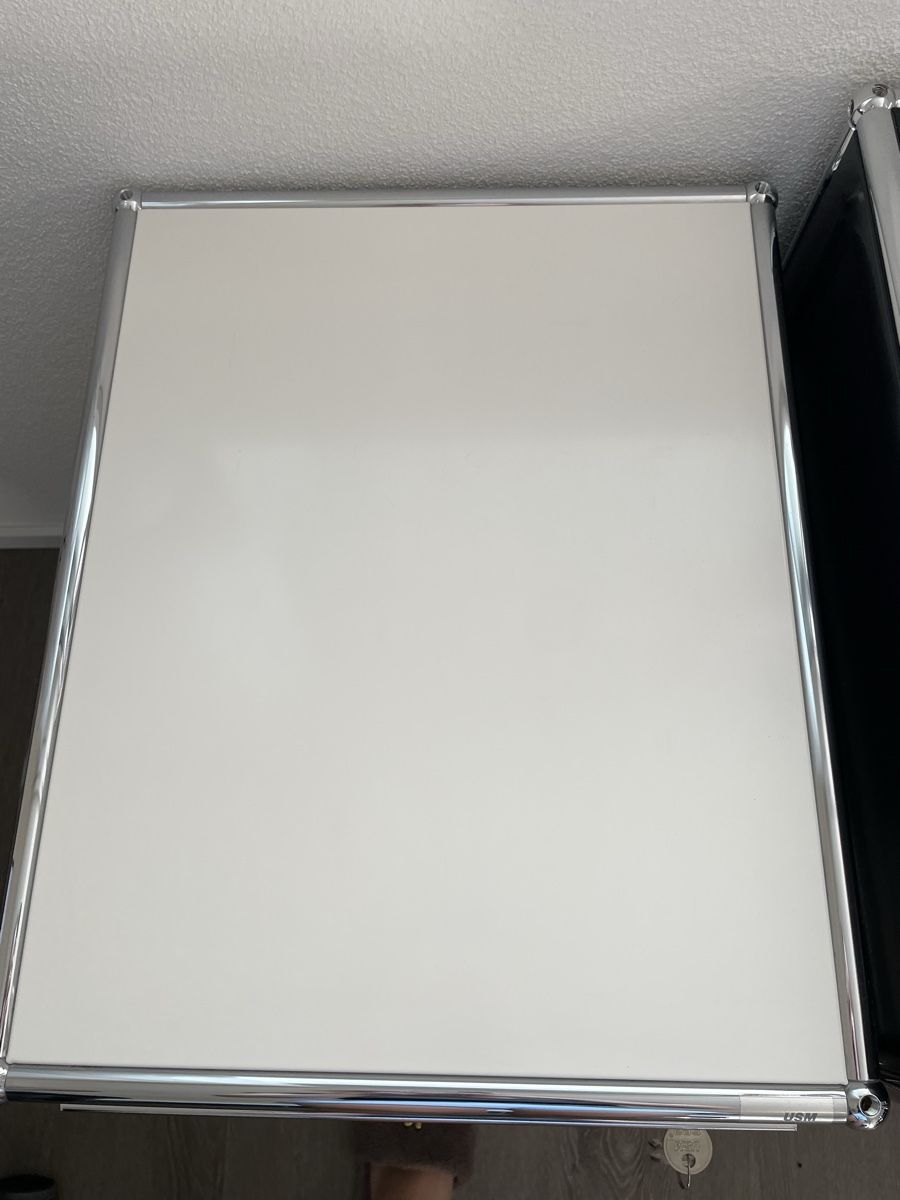 USM Banconi: USM Haller Rollcontainer weiss, 2 Schubladen – Usato da Uster venduto da klale03 4