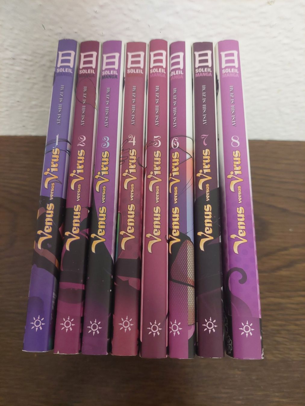 Fumetti: Venus versus Virus, tome 1-8, série complète – Usato da Allschwil venduto da Mikan02 2