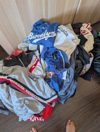 Grand lot de vêtements variés & de marque – env. 15 kg (Tomm