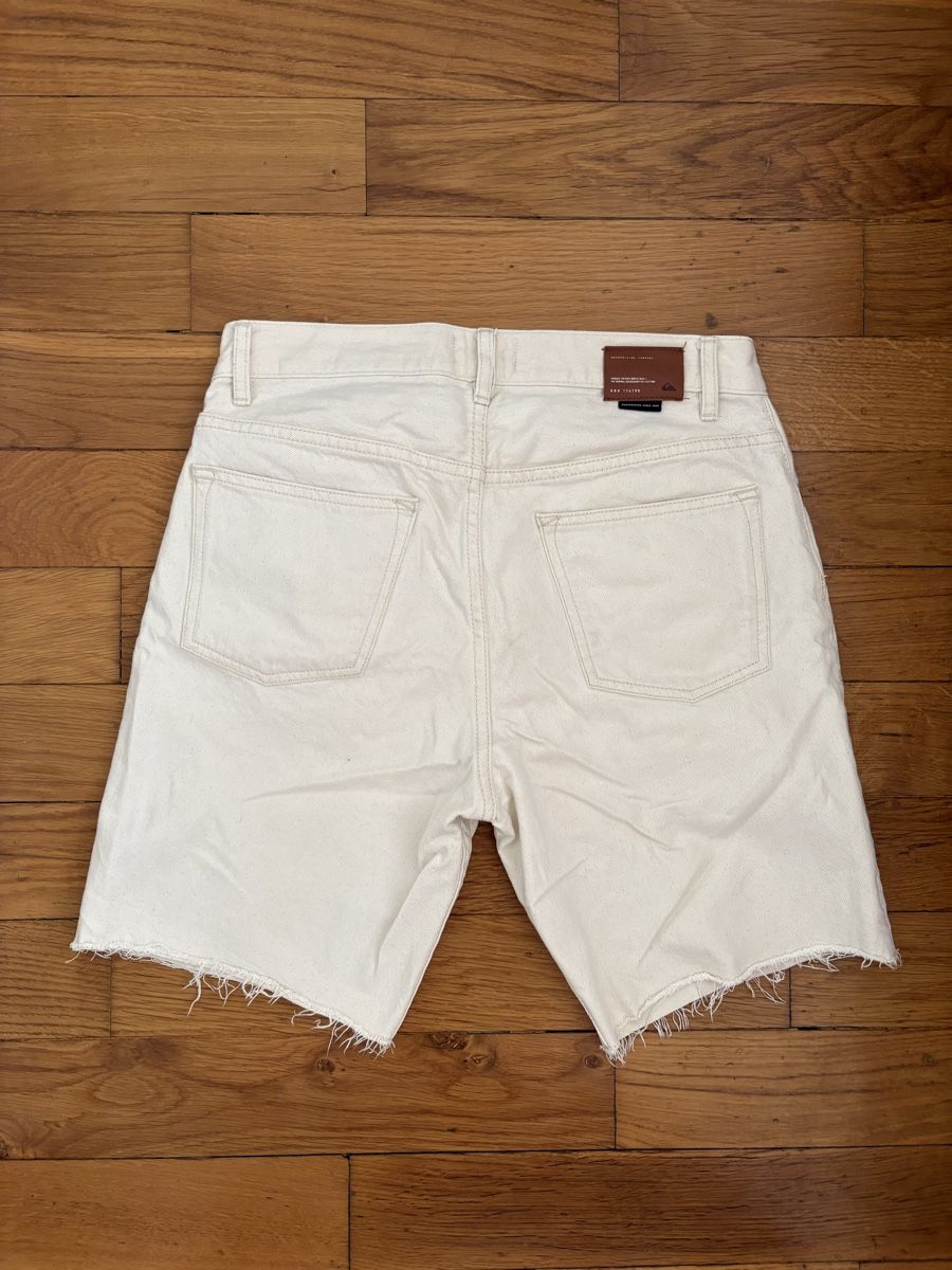 Quiksilver Jeans: Quicksilver Shorts (Grösse 30) – Usato da Zürich venduto da Iannis_Albert 1