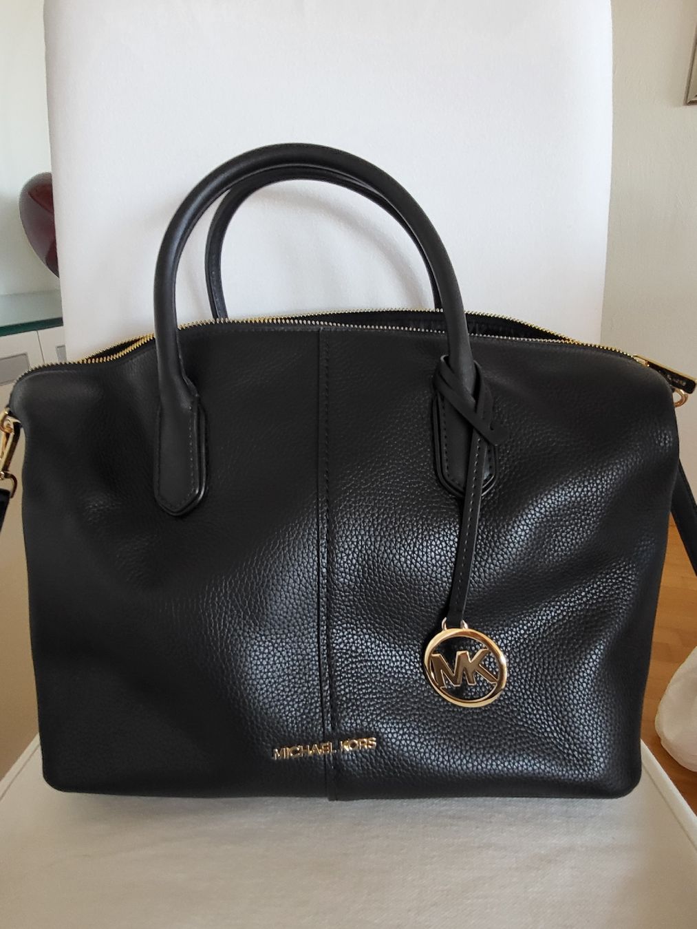 Michael Kors Borse da donna: MICHAEL KORS Tasche schwarz – Usato da Altendorf venduto da Malyn_11
