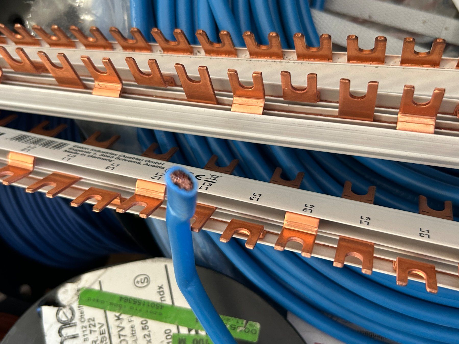 Cavi: Posten Kabel und Litzen - Kupferkabel – Nuovo (secondo la descrizione) da Zofingen venduto da Maschinenfabrik 5