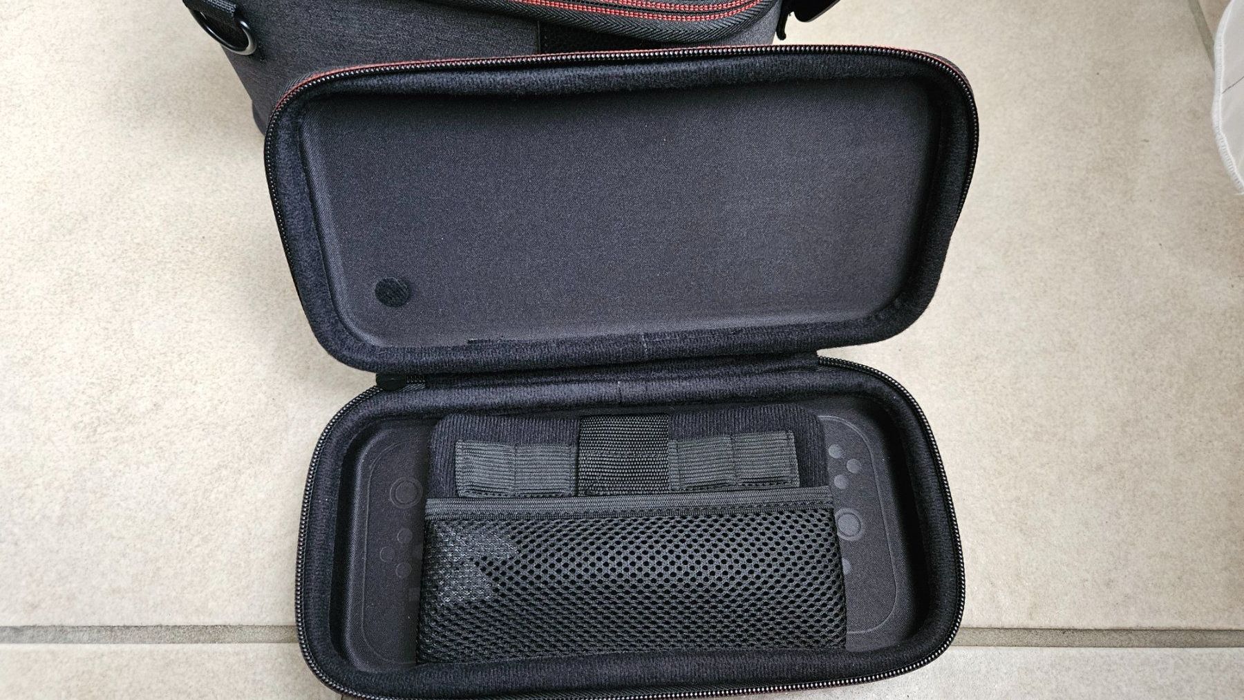 Nintendo Custodie protettive: PDP Nintendo Switch Tasche Pull-N-Go Case Elite Edition – Nuovo (secondo la descrizione) da Mellingen venduto da Hondavtr 4