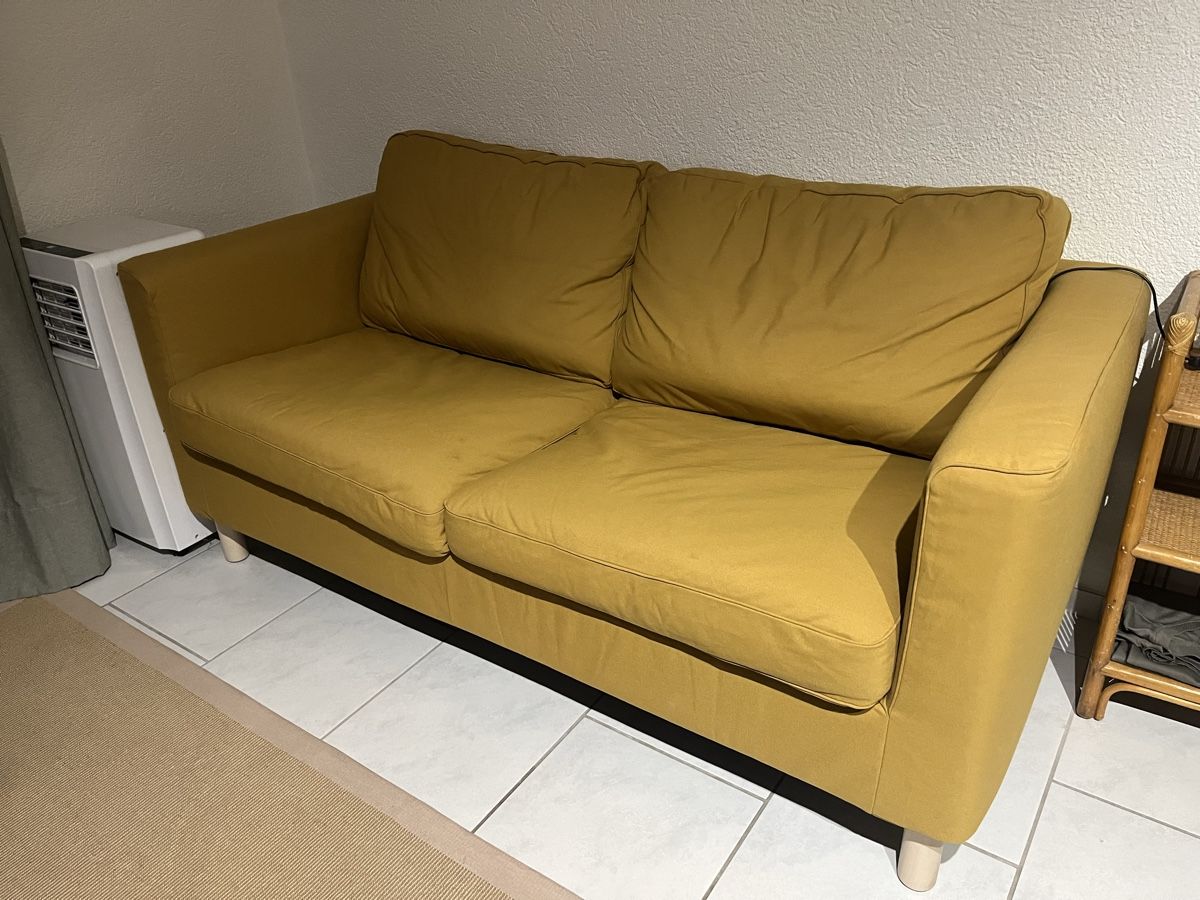 Ikea Sofas: 2er Sofa  – Gebraucht aus Hombrechtikon von bau_vw5t 1