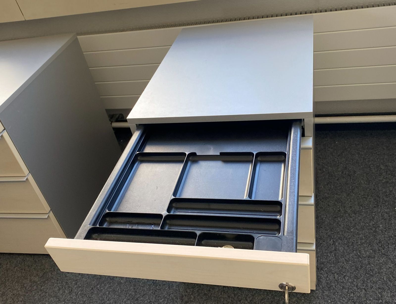 Korpus: Büro-Rollcontainer – Gebraucht aus Worb von Tom123bern 2