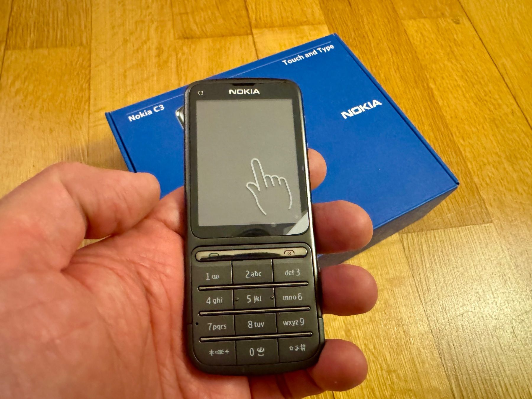 Nokia Telefoni cellulari / Smartphones: Nokia C3-01.5 Warm Grey NEU | OVP | Touch & Type – Nuovo e nell'imballaggio originale da Zürich venduto da rigcan