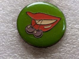 Ansteckpin 221: Lippen & Kirschen