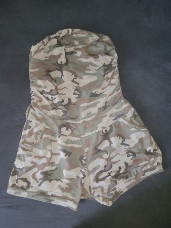 Camo Jumpsuit, military princess, hosenanzug kurz, sporty 