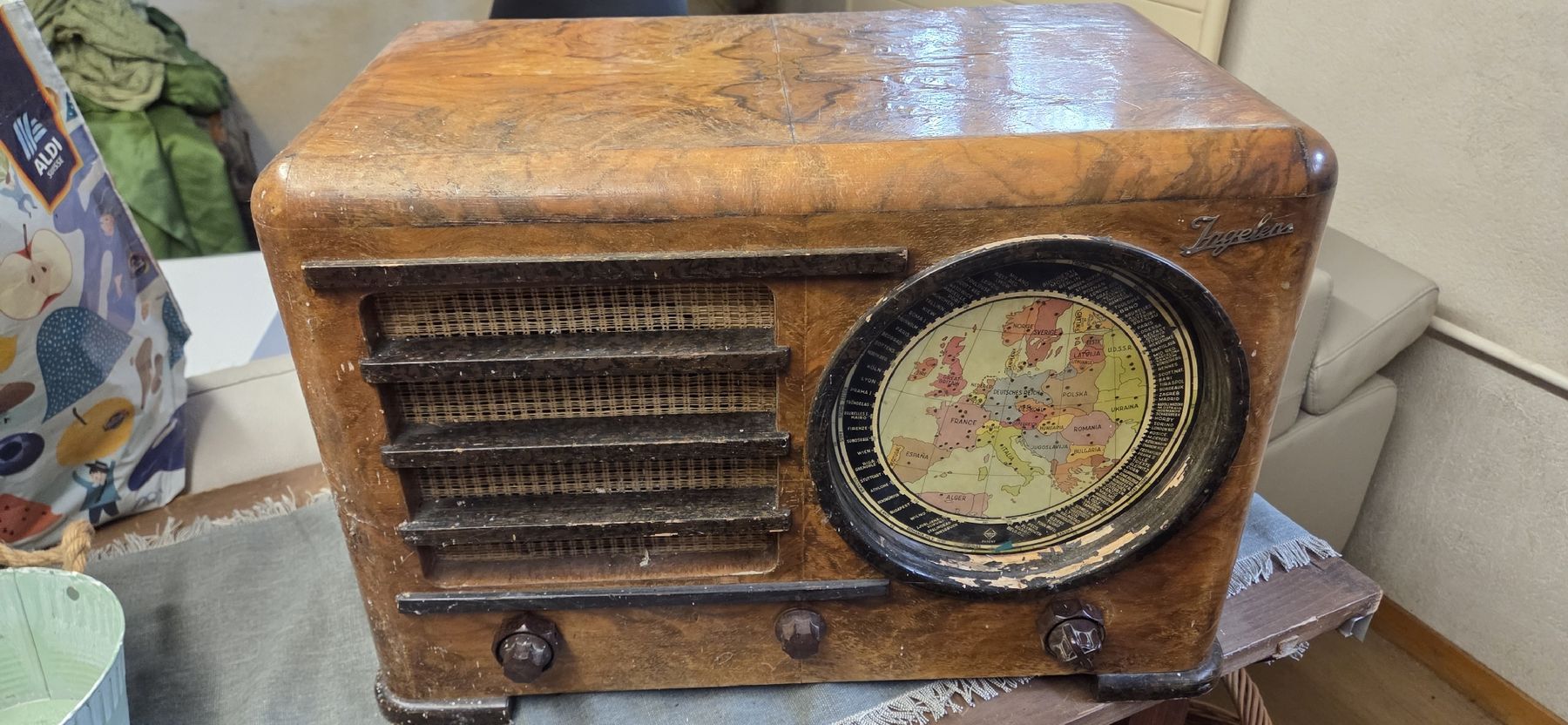 Radio: Alter Radio – Difettoso da Wettingen venduto da DonRicardos