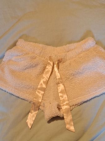 Plüsch Shorts Katzen Motiv rosa gebraucht guter Zustand