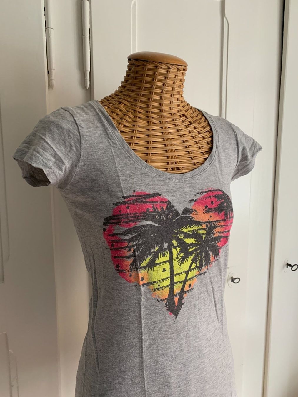 Tally Weijl T-shirts: T-Shirt hellgrau mit Print - XS – D'occasion à Zürich par Diazaio 1