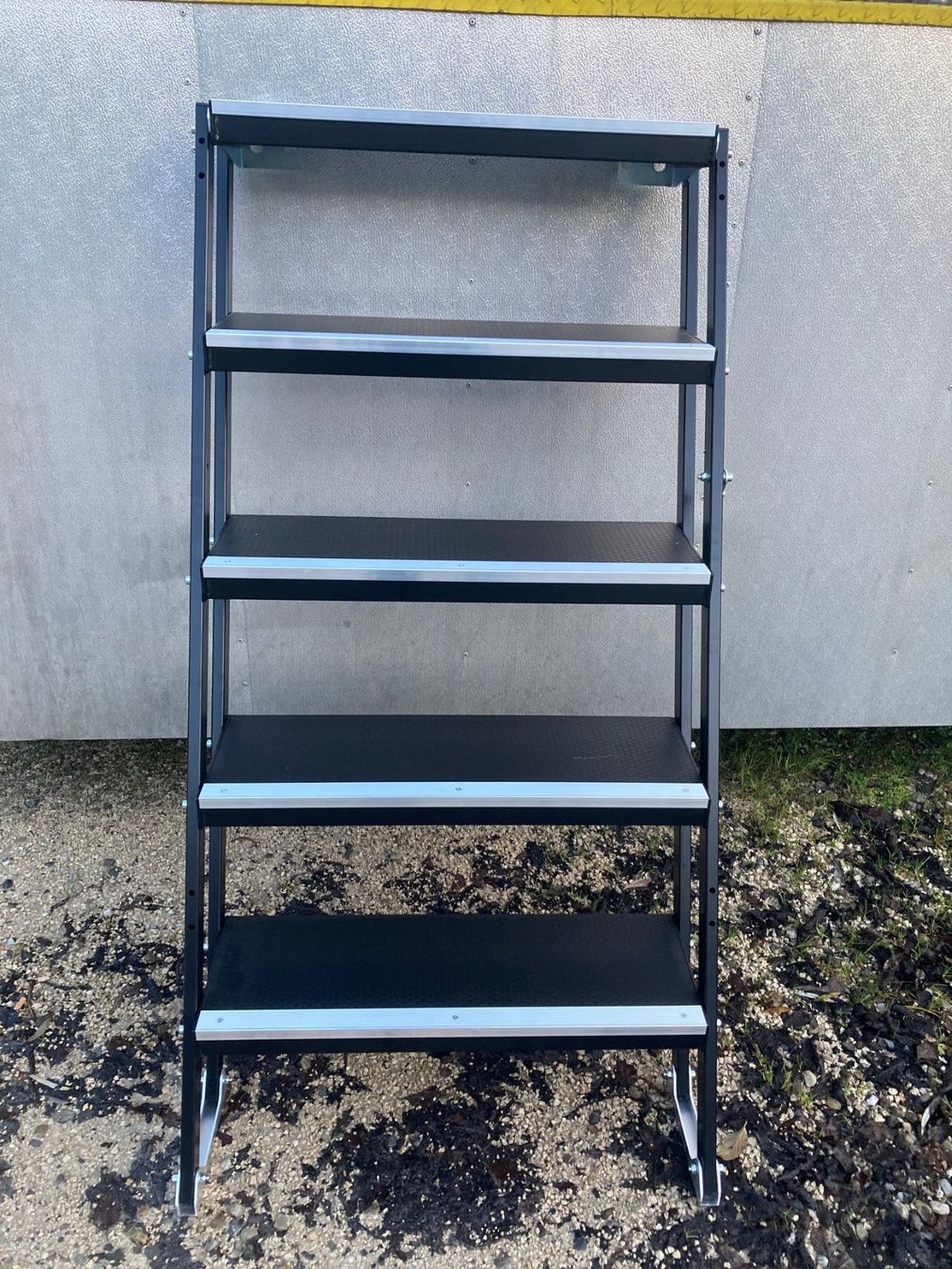 Scale: Treppe Variable Höhenanpassung 80-140cm 75cm breit – Nuovo (secondo la descrizione) da Zollbrück venduto da outlet16